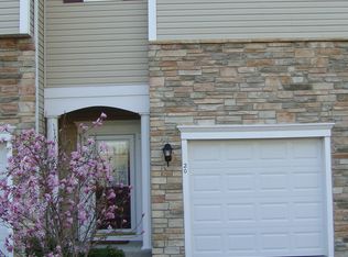 20 Sugar Pine Ln, Bay Shore, NY 11706