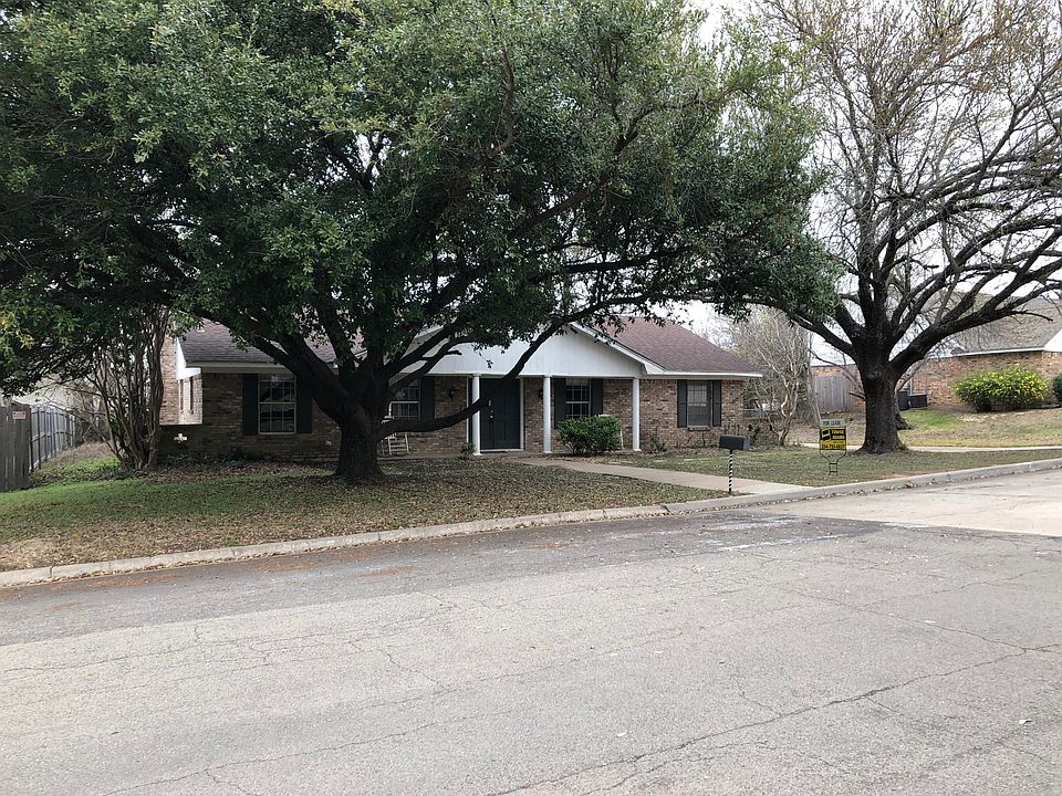 1st image of 8533 Green Branch Dr