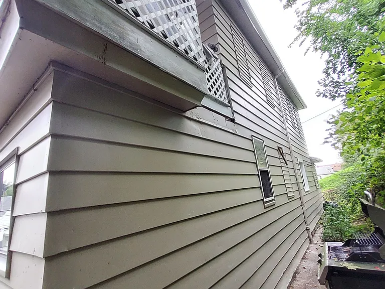 Spring 277 E — Photo 3