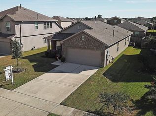 329 Apache Field Ln, La Marque, TX 77568