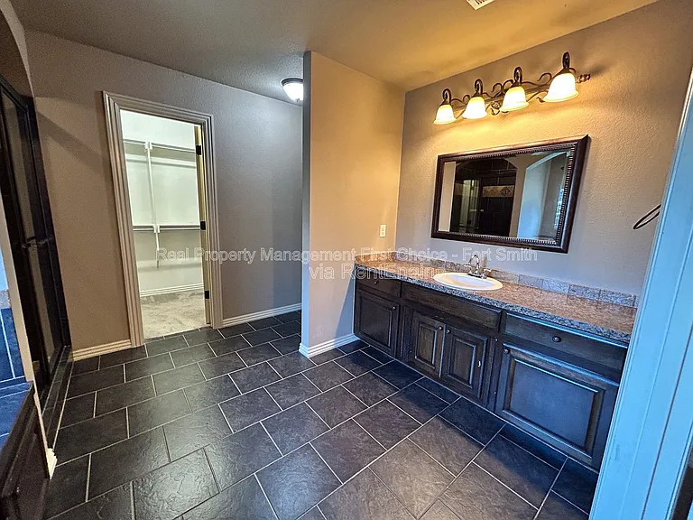 12200 Sycamore St — Photo 21