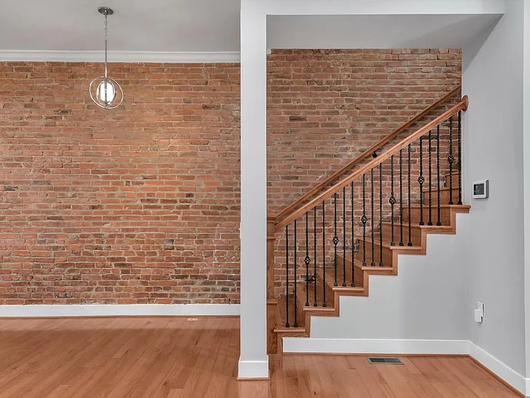 1310 Riggs St NW — Photo 6