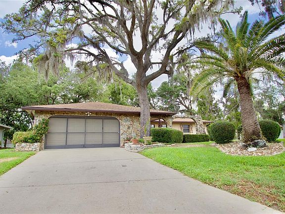 3rd image of 8934 Bari Ct