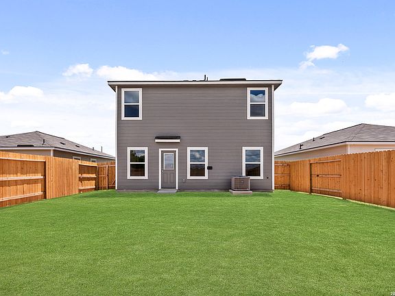 3rd image of 11506 Cardinal Creek