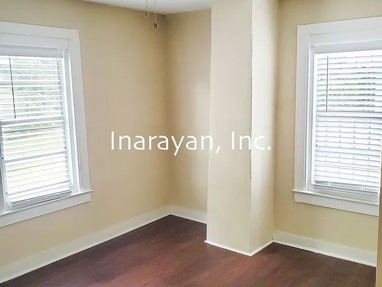 821 W Kaley Ave — Photo 2