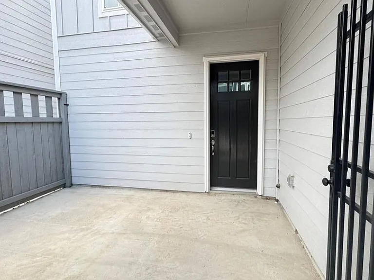 3010 Moonlit Mesa Ln — Photo 8