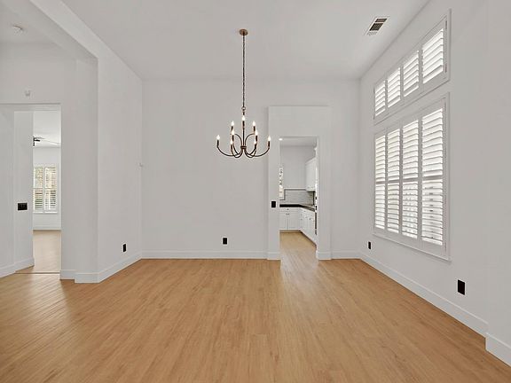 4th image of 2012 Providence Way