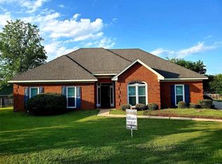 8303 Lochwood Dr, Montgomery, AL 36117
