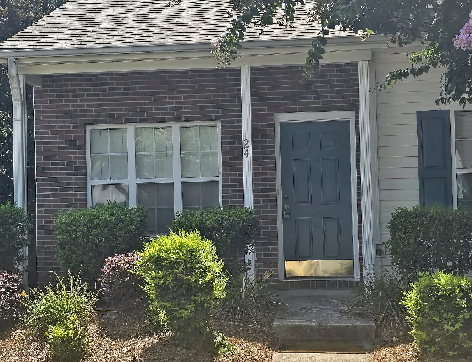 3 bed, 2.5 bath, 1394 sqft, $1,800 — Photo 1