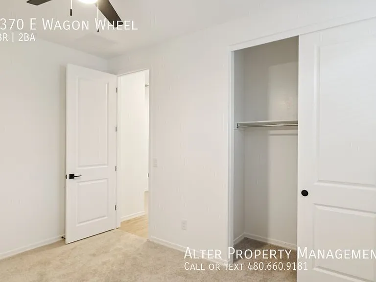 2370 E Wagon Wheel Ln — Photo 31