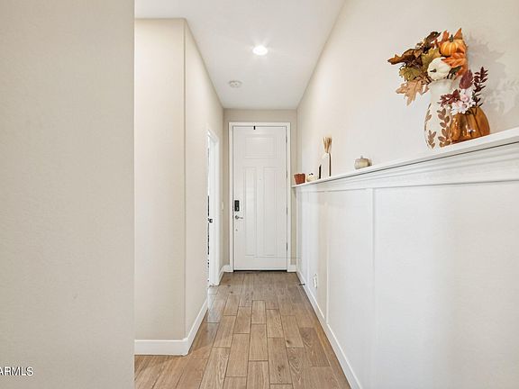 5th image of 862 S 172nd Avenue