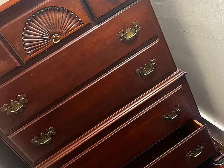 Bedroom dresser - dove tail classic
