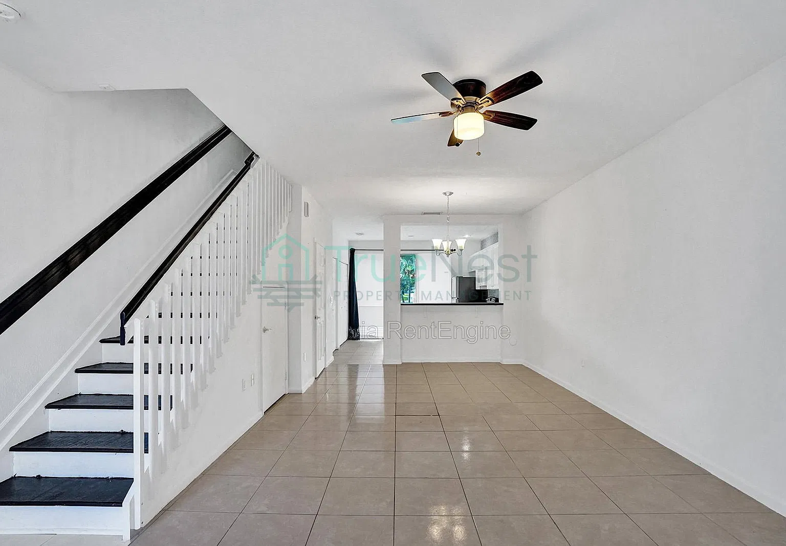 2 bed, 2.5 bath, 1186 sqft, $2,050 — Photo 3