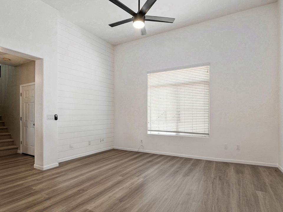 1st image of 3672 W Muirfield Ct