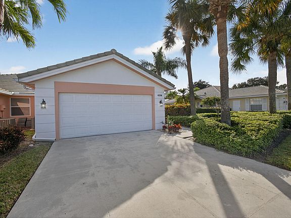 3rd image of 4238 Royal Oak Drive