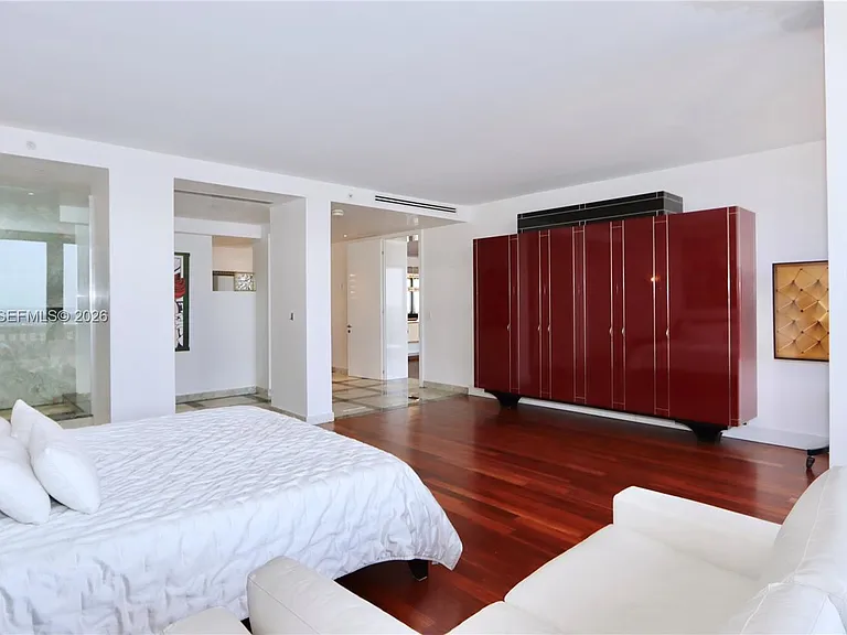 1000 Island Blvd #Penthouse 2 — Photo 16