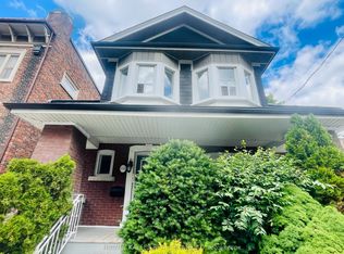 218 Heath St W FLOOR 2, Toronto, ON M5P1N7