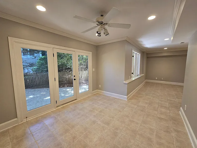 102 Eyemouth Ct — Photo 14