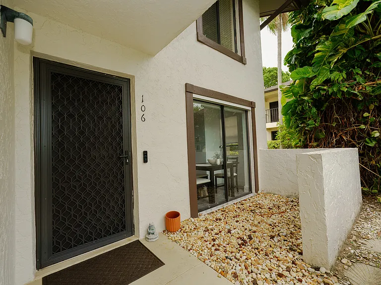 600 Misty Pines Cir #106 — Photo 1