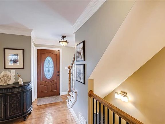 3rd image of 3387 Falling Brook Dr
