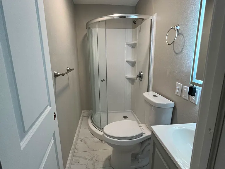 24301 E Colonial Dr — Photo 3