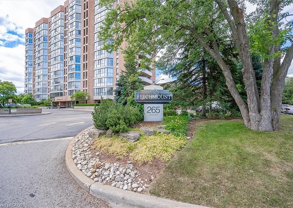 1st image of 265 Westcourt Pl #Penthouse 04