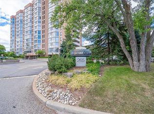 265 Westcourt Pl #PENTHOUSE 04, Waterloo, ON N2L6E4
