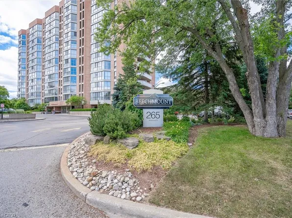 265 Westcourt Pl #Penthouse 04, Waterloo, ON N2L 6E4