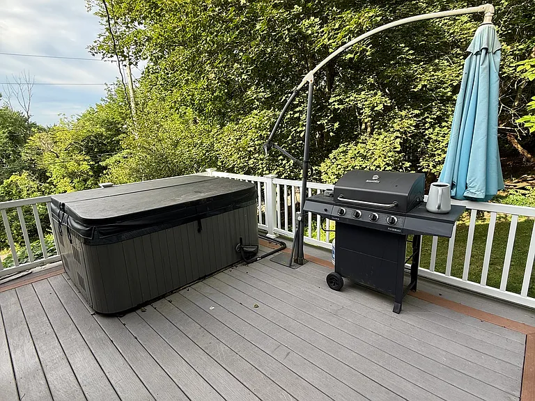 6 Valley View Dr — Photo 2