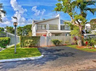 7002 SW 53rd Ln, Miami, FL 33155