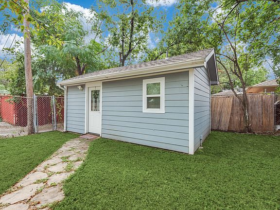 3rd image of 2914 S Montreal Ave #2