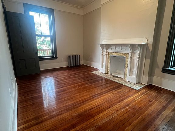 2nd image of 286 Grand St #302