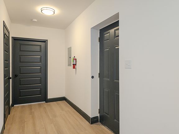 5th image of 4330 Mansion Ave APT 6