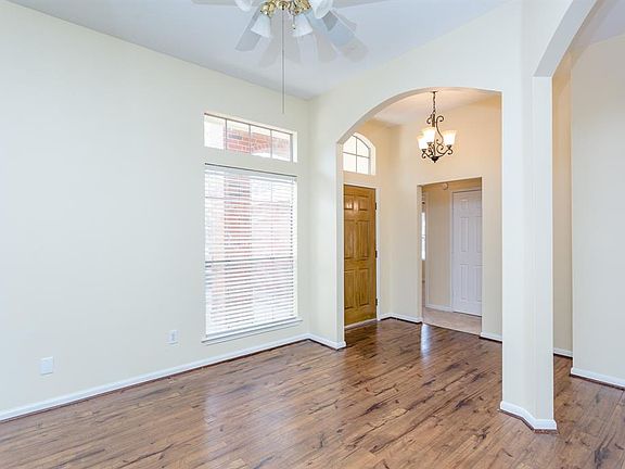 4th image of 1607 Gatecreek Dr