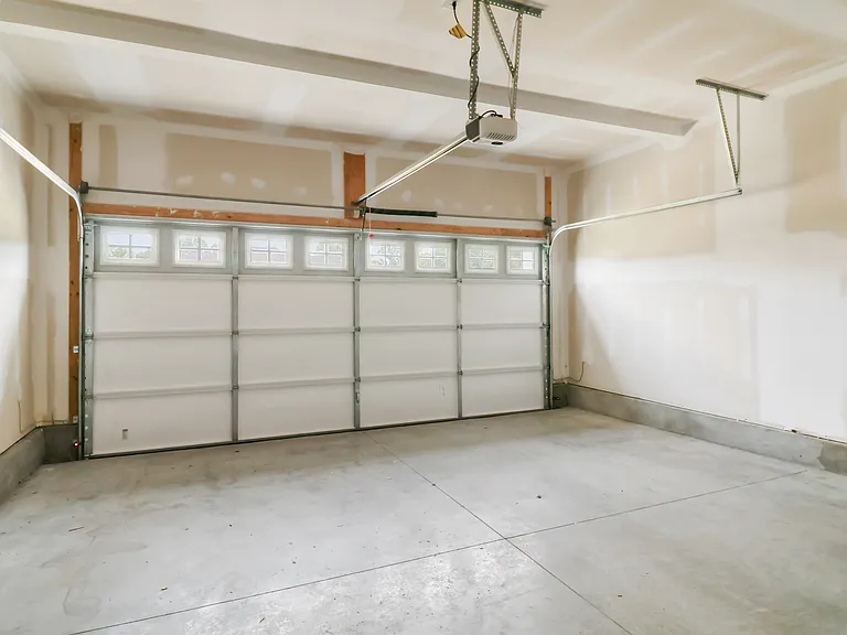 1055 Ross Farms Blvd — Photo 34