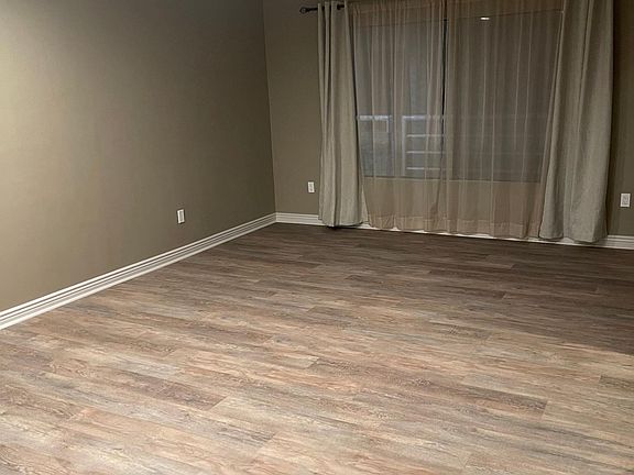 2nd image of 320 Fischer St #3
