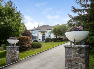 27 White Deer Ln, West Harrison, NY 10604