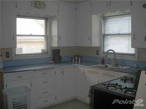 3rd image of 624 N 22nd St