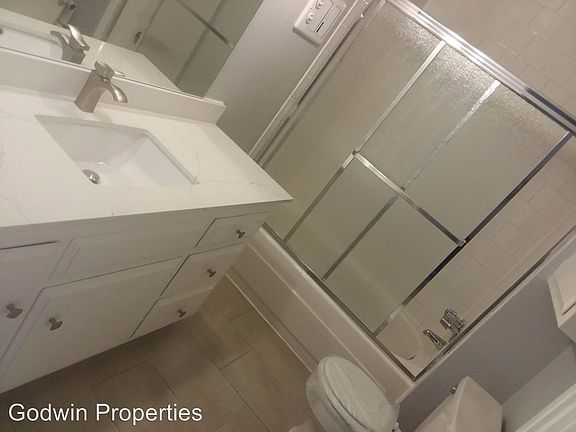 5th image of 301 Perkins St APT 112