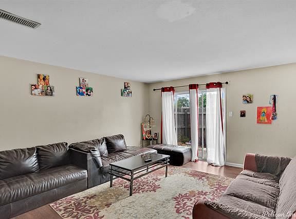 5th image of 3820 Fairfield Ave #48