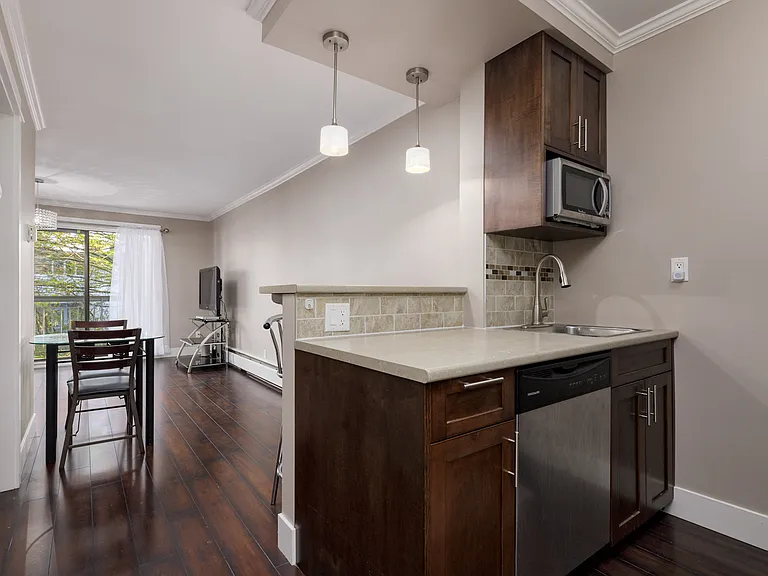 1950 W 8th Ave #303 — Photo 5