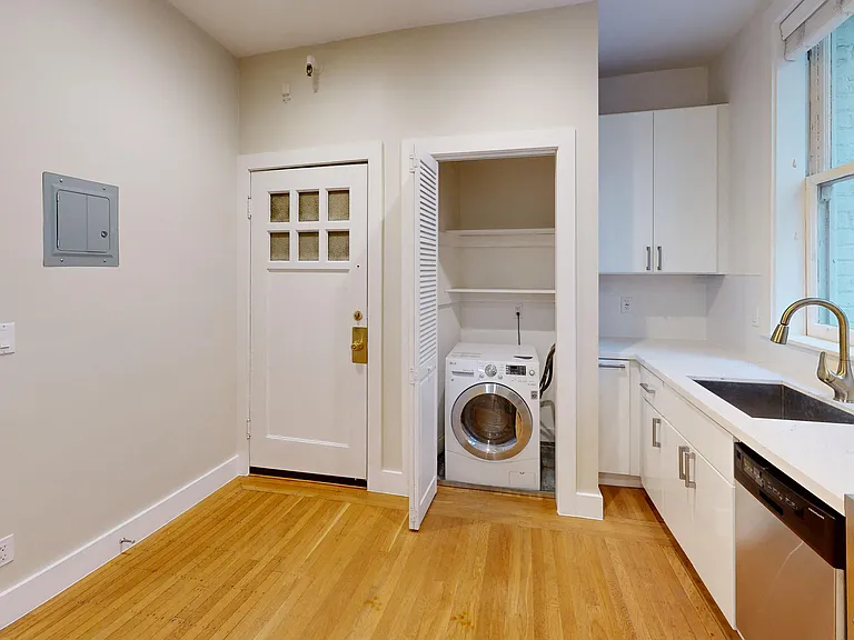 701 Taylor Street — Photo 12