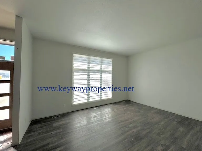 3705 Chapala Dr NE — Photo 5