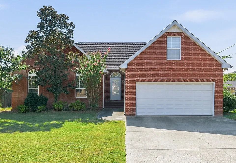 210 Valley Ct