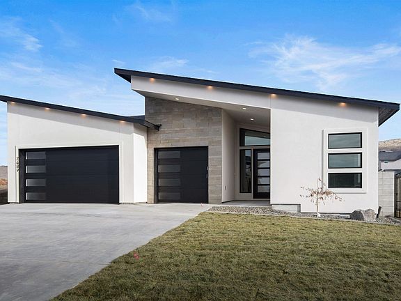 2nd image of 2489 Maggio Way Lot 40