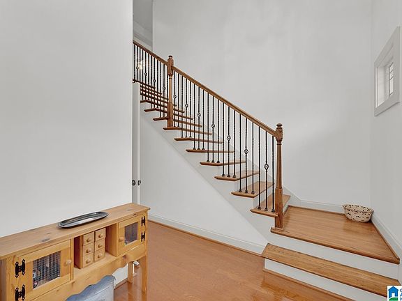 5th image of 401 River Oaks Ln