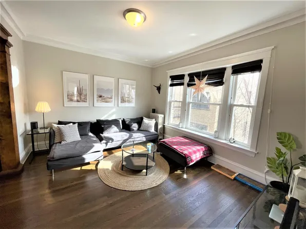 1435 W Carmen Ave #3R, Chicago, IL 60640