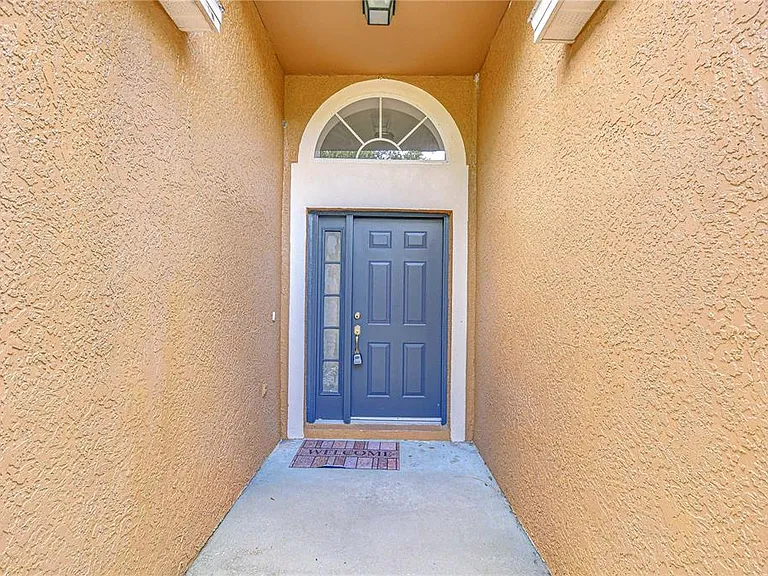 18303 Elmhurst Ln — Photo 2