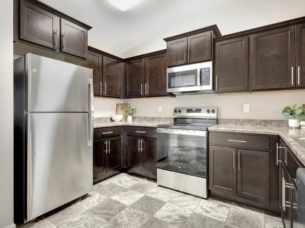 Copperleaf Townhomes, 1605 E 1st Ave #33b4ce7a4, Mitchell, SD 57301