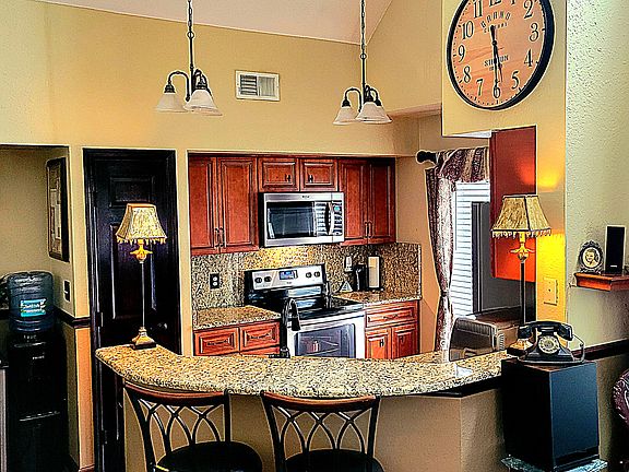4th image of 10546 Windsor Lake Ct